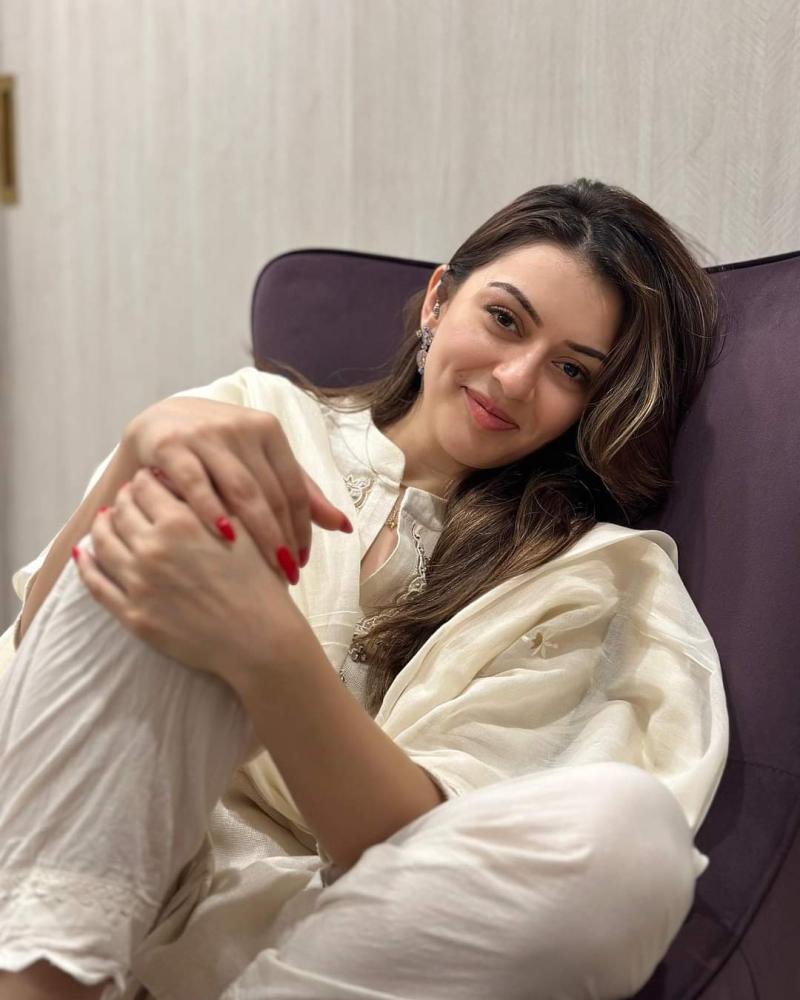 today-actress-glamour-pic-hansika-motwani-keerthi-suresh